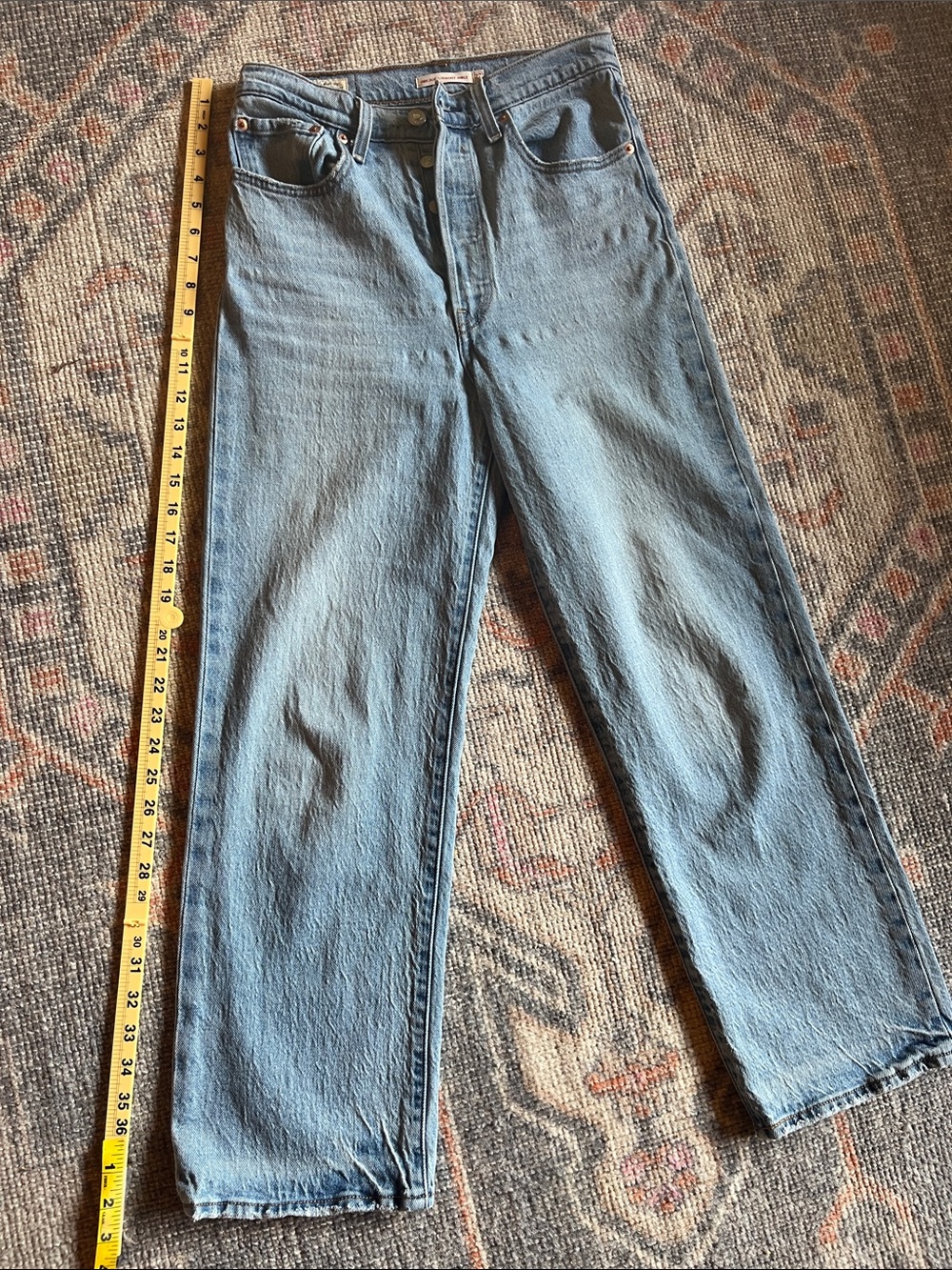Levi's Ribcage Straight Leg Ankle Jeans in Faded Blue Denim